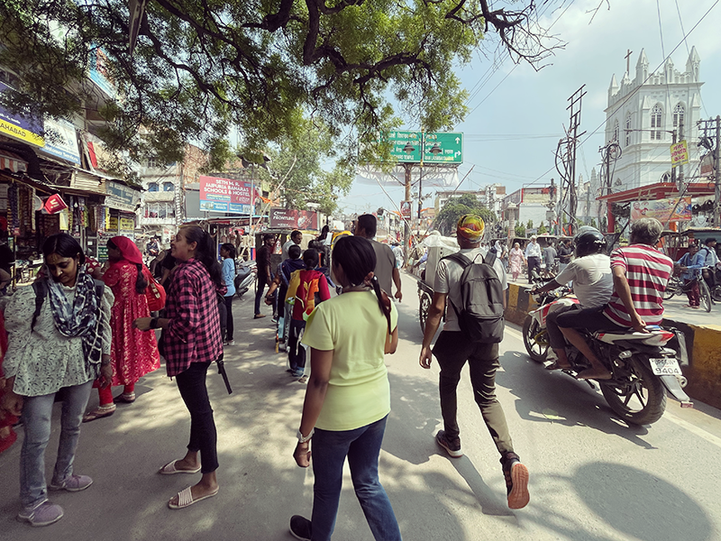 ホテルからマーケットへ