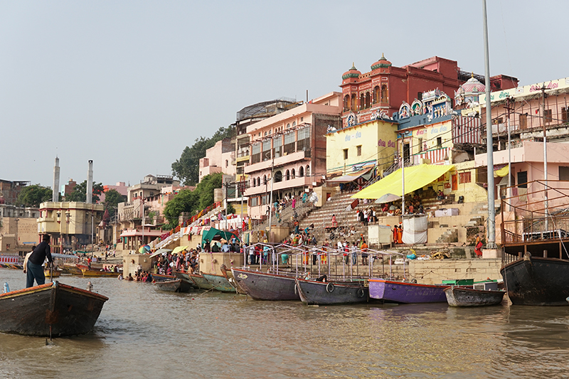 ガンジス川からの眺め03