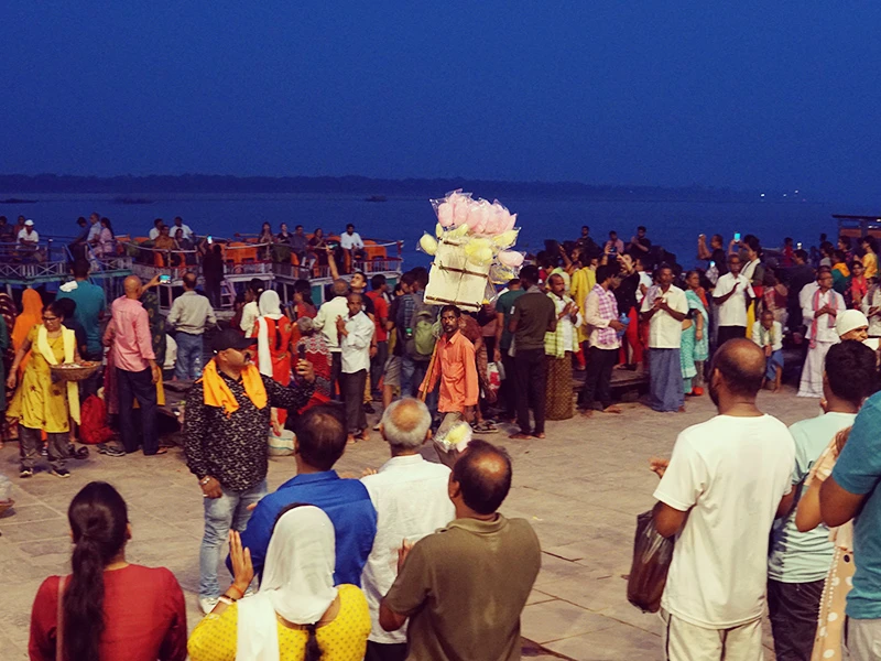 綿菓子売りの男性