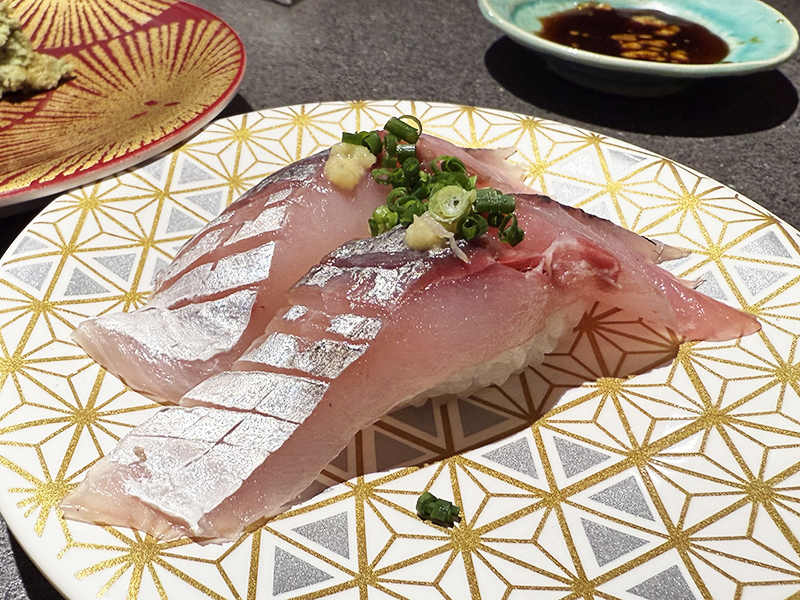 福井駅 お寿司屋さんでの食事の様子