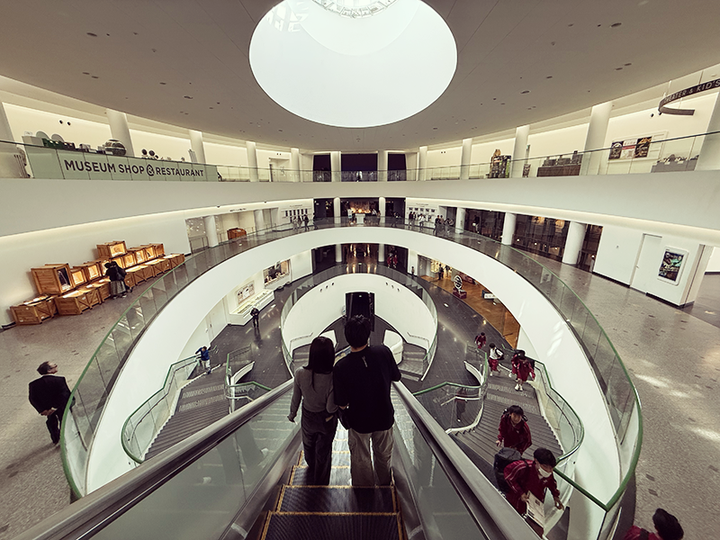 福井県立恐竜博物館 エントランス